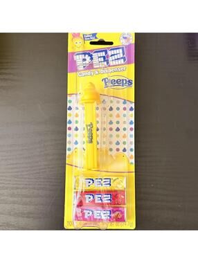 ICONIC Easter Peeps Yellow Chick PEZ Candy Dispenser NIP Easter Basket